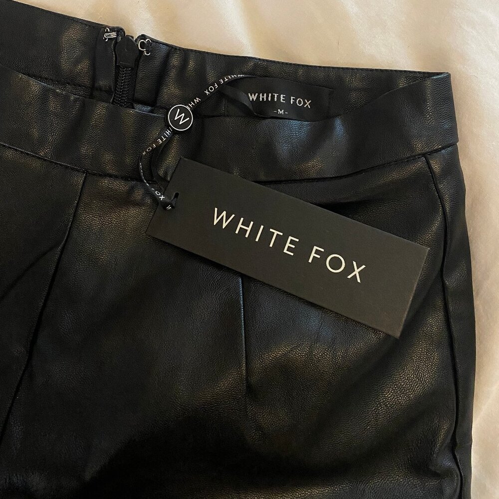 NWT - WHITE FOX BOUTIQUE faux leather pants, size M (closer to a size 6)